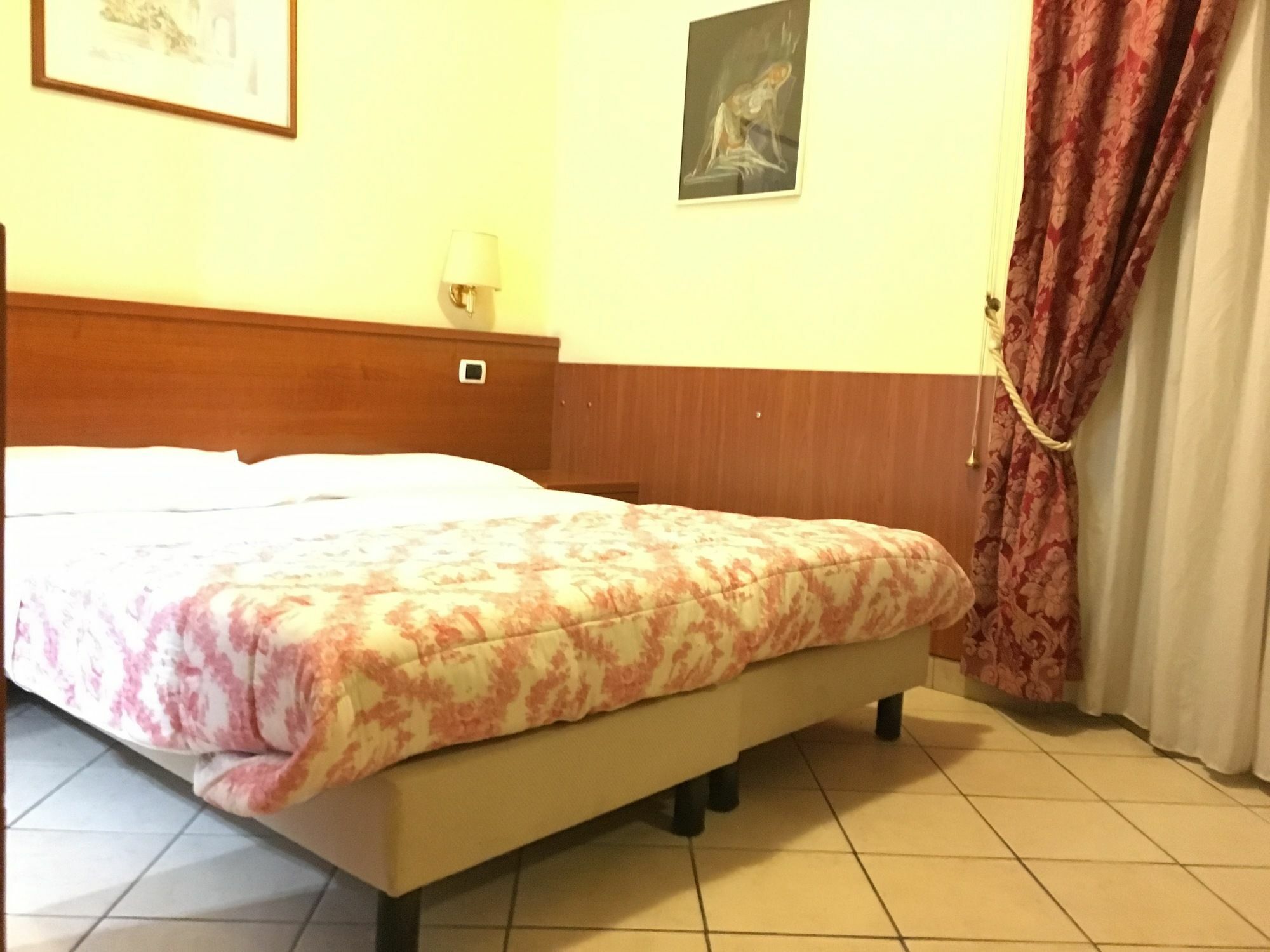 Rome Terminal House Hotel Luaran gambar